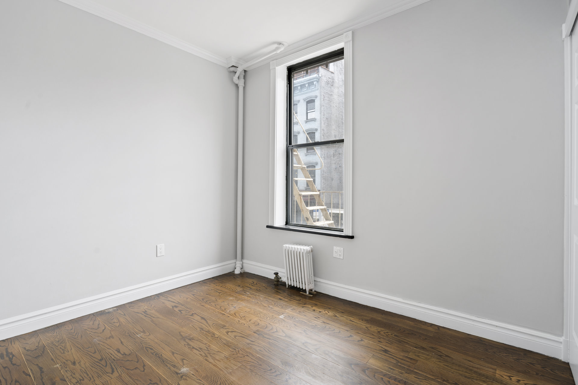 459 West 50th Street 2W Clinton New York NY 10019