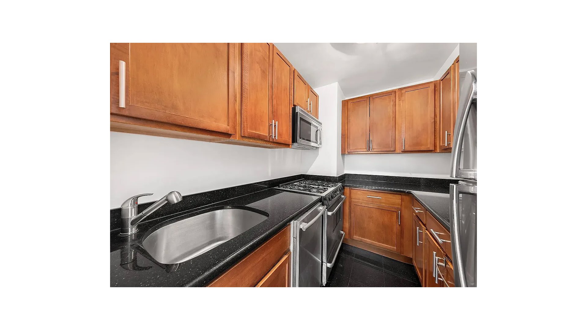 200 East 27th Street 16F Kips Bay New York NY 10016