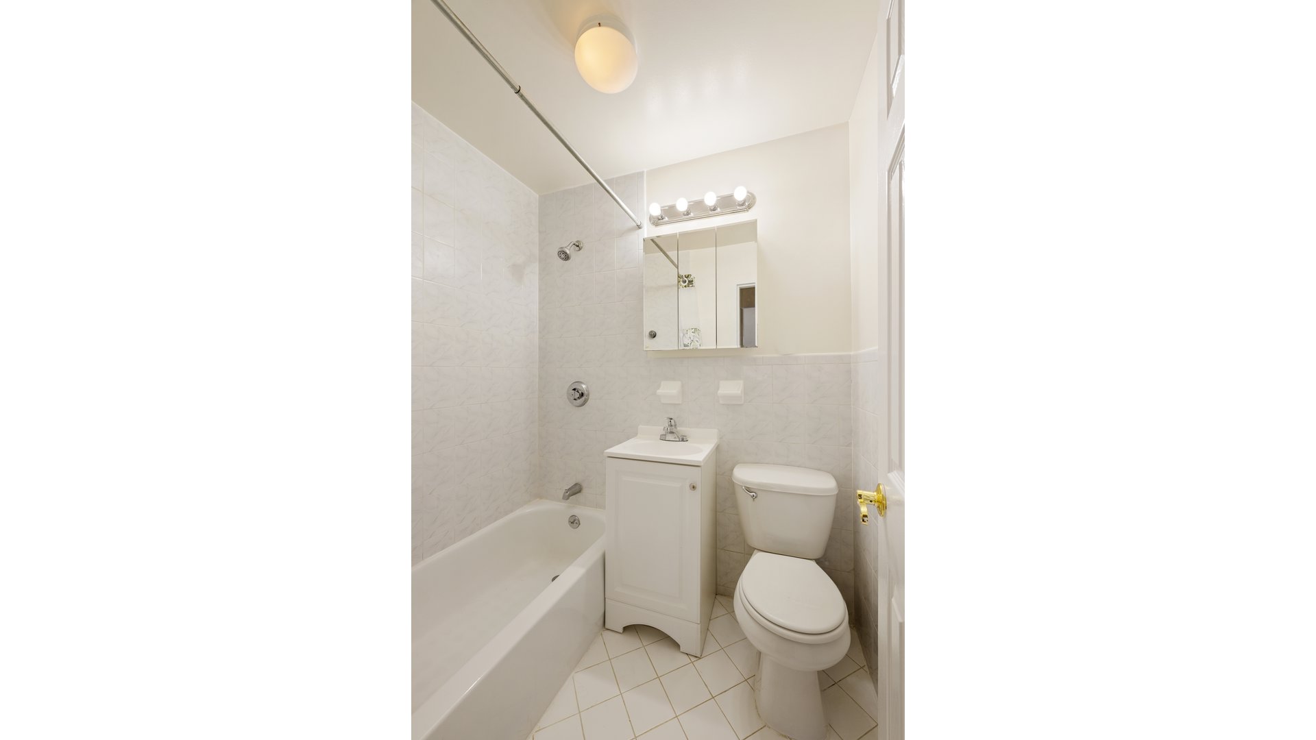 37 West 71st Street Lincoln Square New York NY 10023