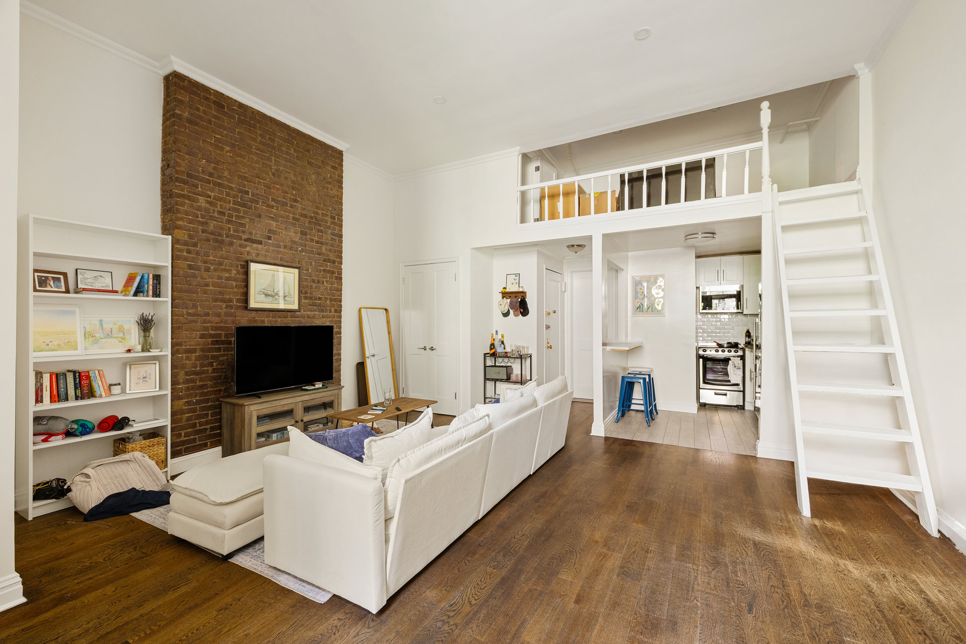 37 West 71st Street Lincoln Square New York NY 10023