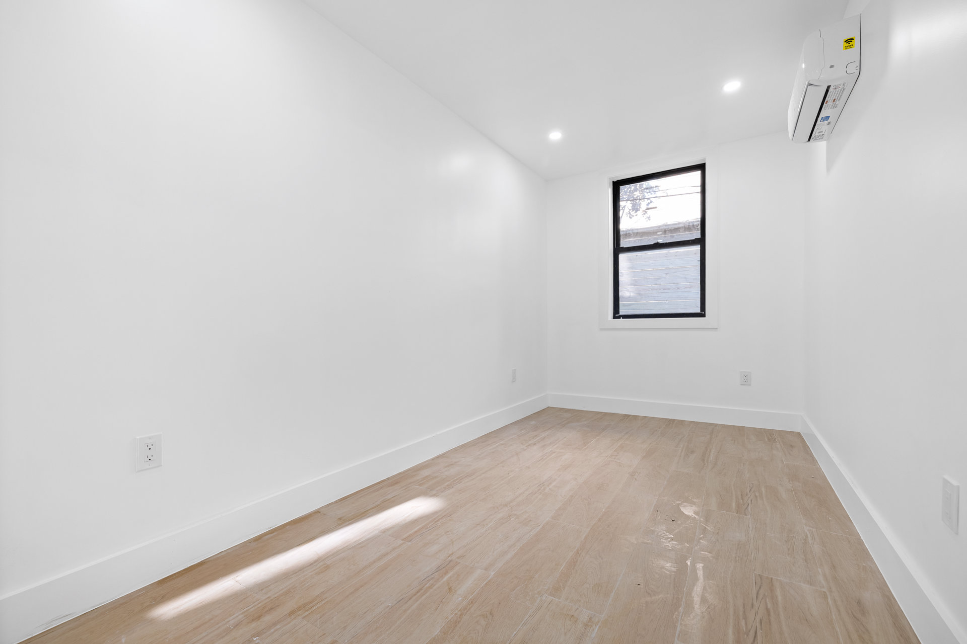 259 East 28th Street 1 Flatbush Brooklyn NY 11226