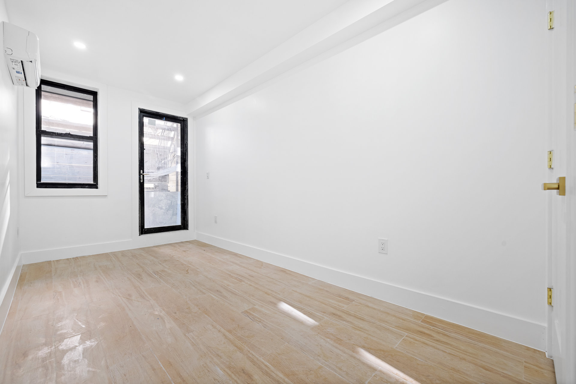 259 East 28th Street 1 Flatbush Brooklyn NY 11226