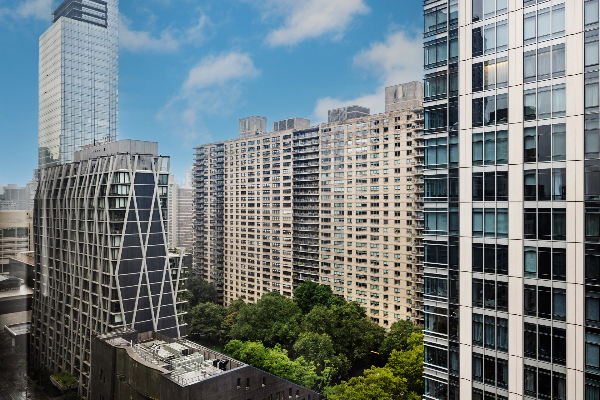 2025 Broadway 18B Lincoln Square New York NY 10023