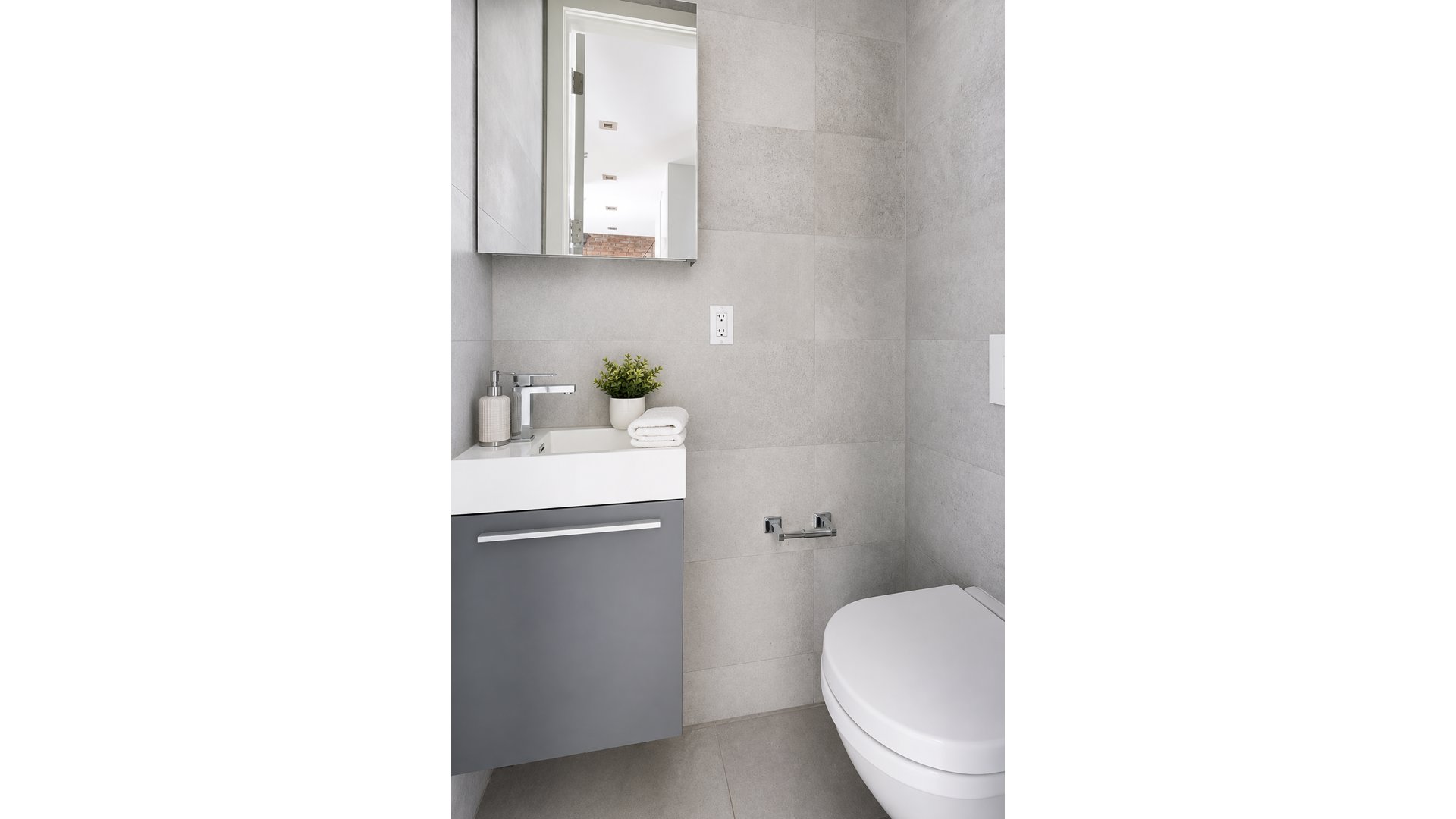 459 West 50th Street 4E Clinton New York NY 10019