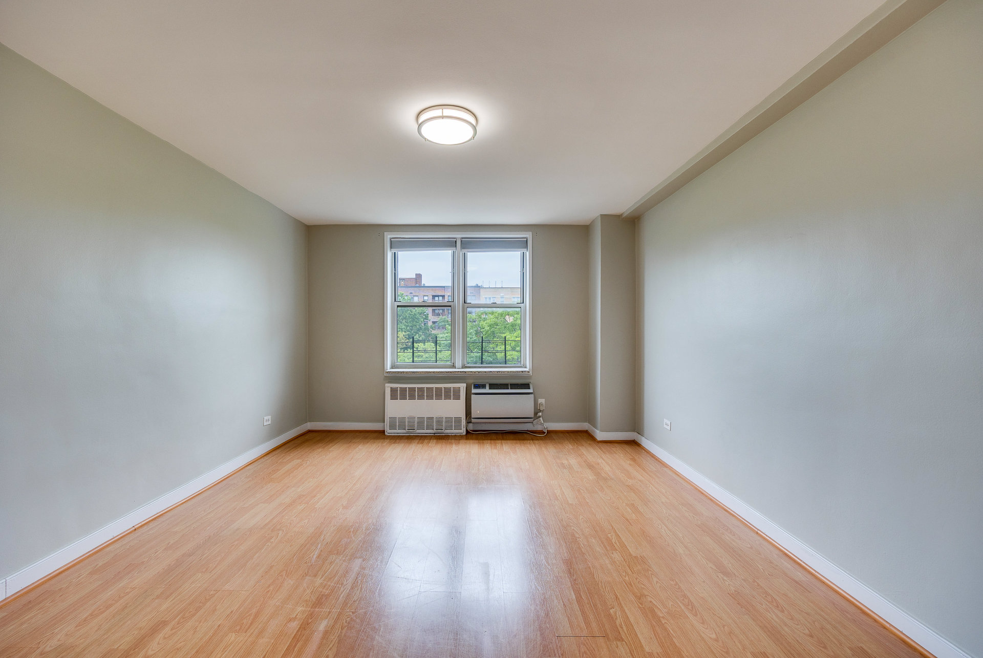 525 Ocean Parkway 4J Kensington Brooklyn NY 11218