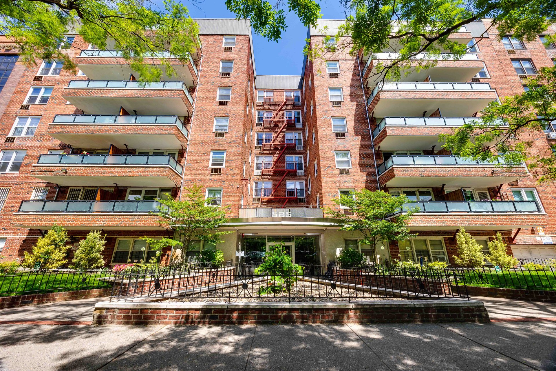 525 Ocean Parkway 4J Kensington Brooklyn NY 11218