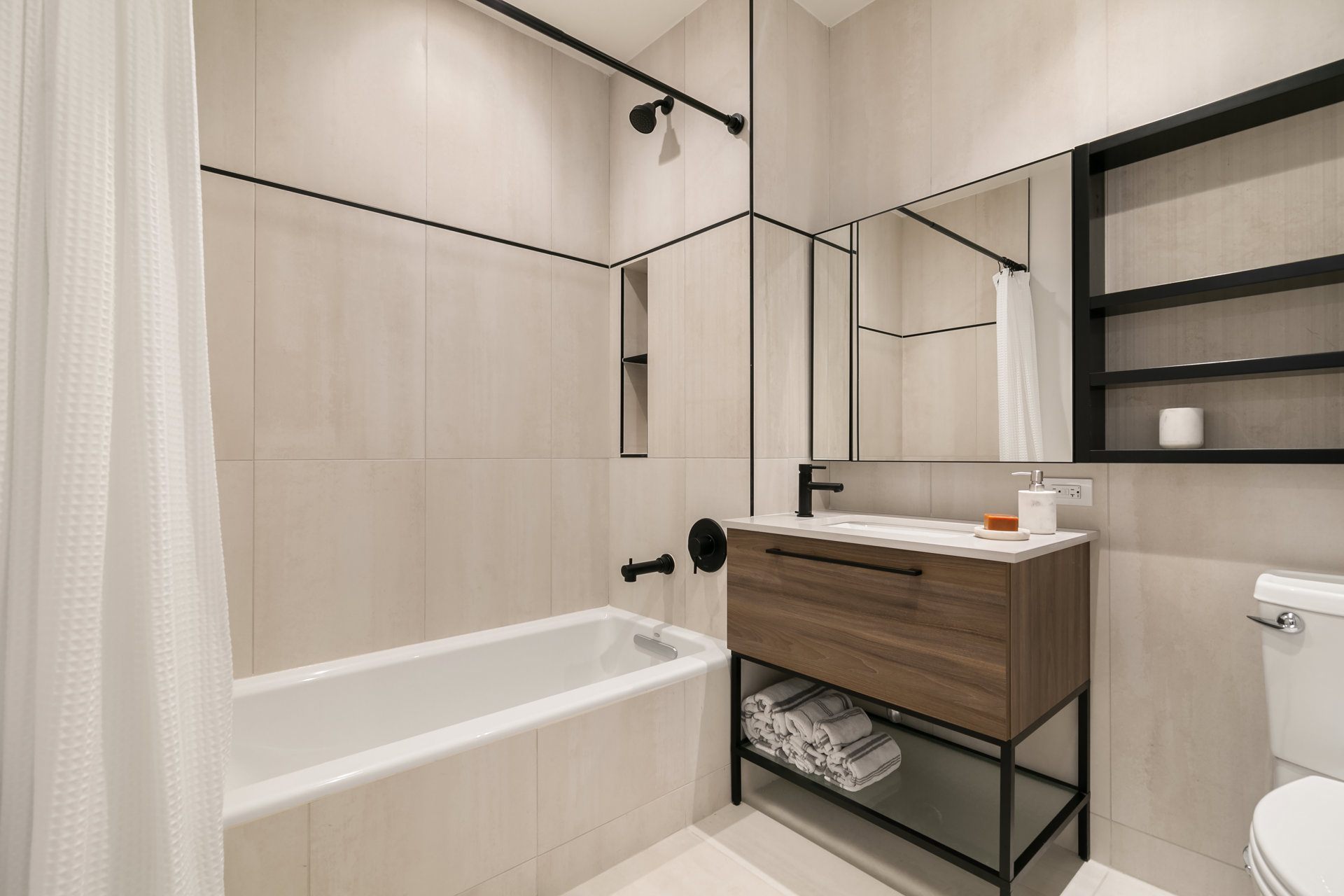 848 Lorimer Street 5F Greenpoint Brooklyn NY 11222