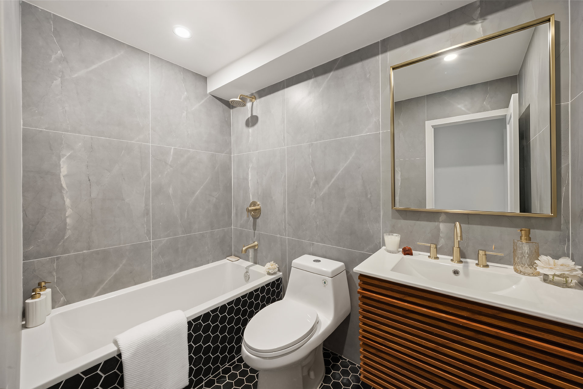 69 Clermont Avenue Fort Greene Brooklyn NY 11205