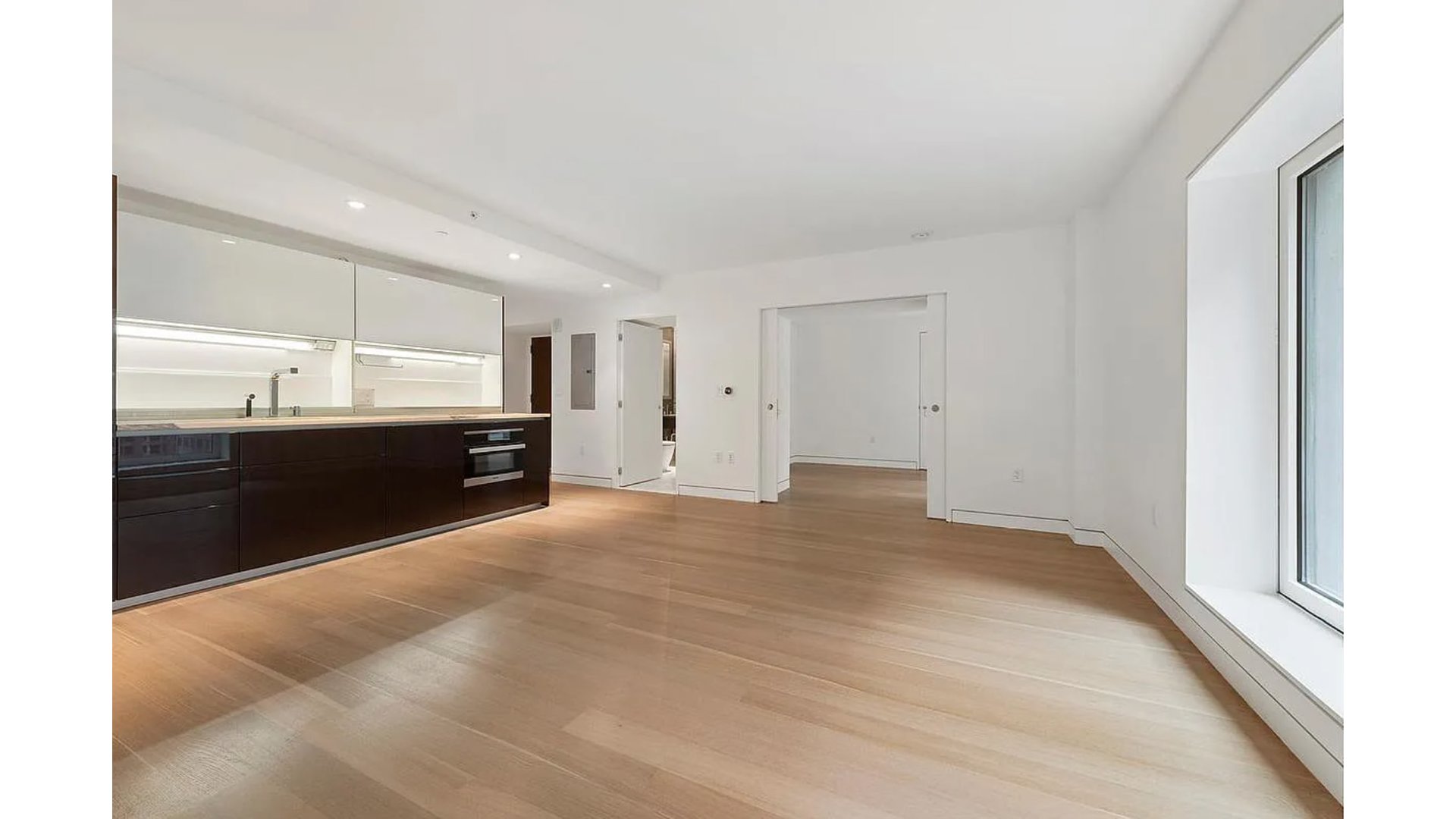 135 West 52nd Street 16F Midtown West New York NY 10019