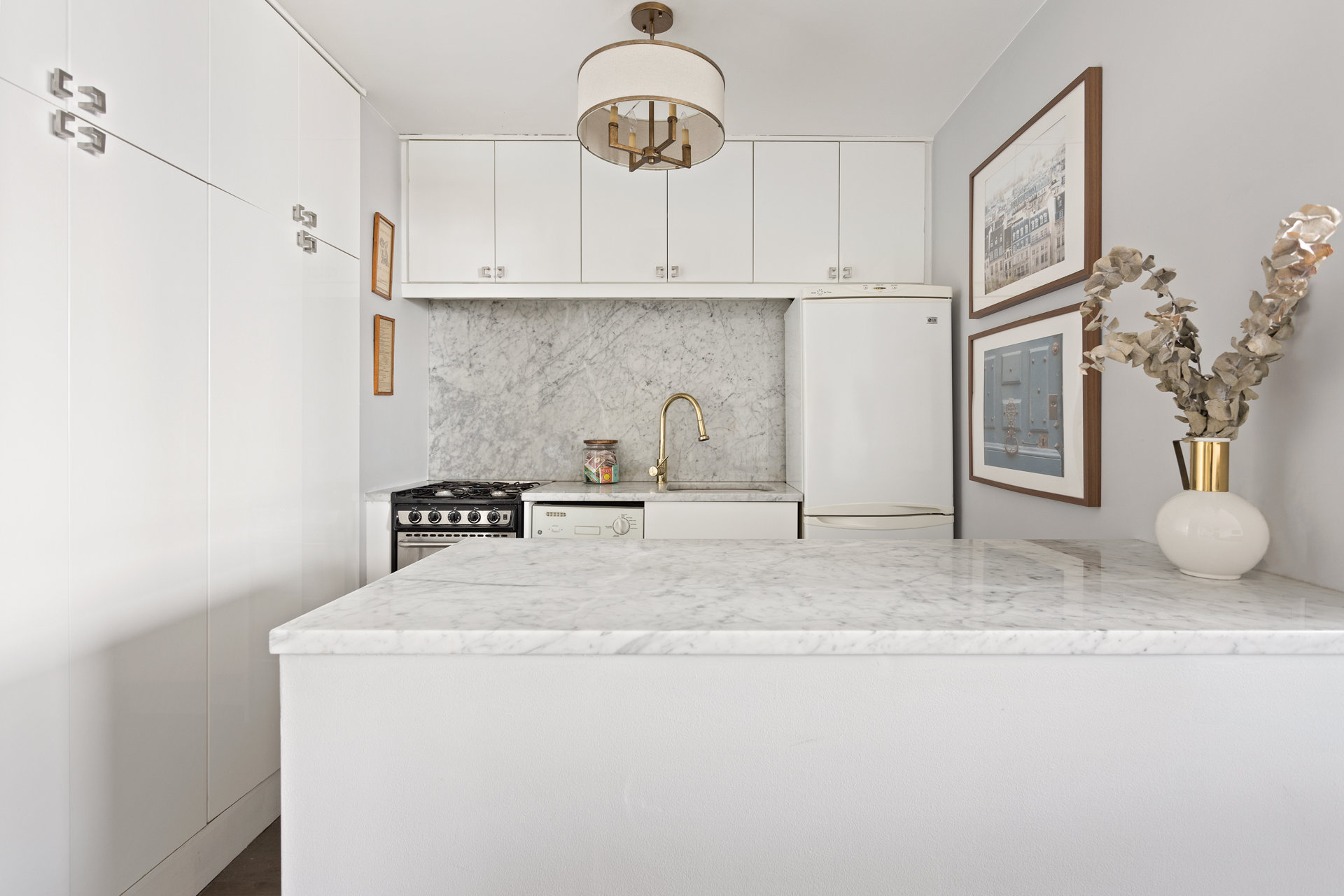 75 Henry Street 29J Brooklyn Heights Brooklyn NY 11201