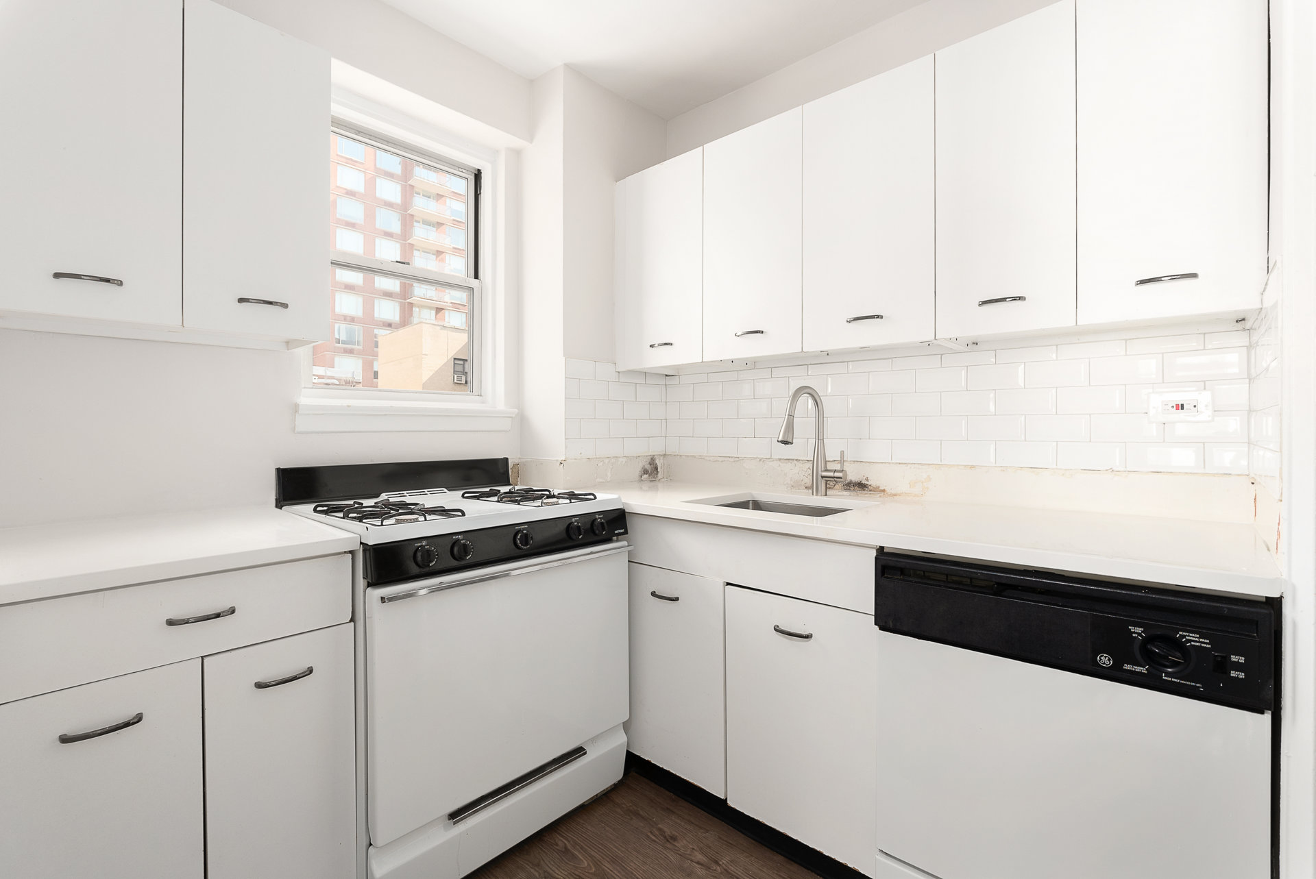 300 East 71st Street 5N Upper East Side New York NY 10021