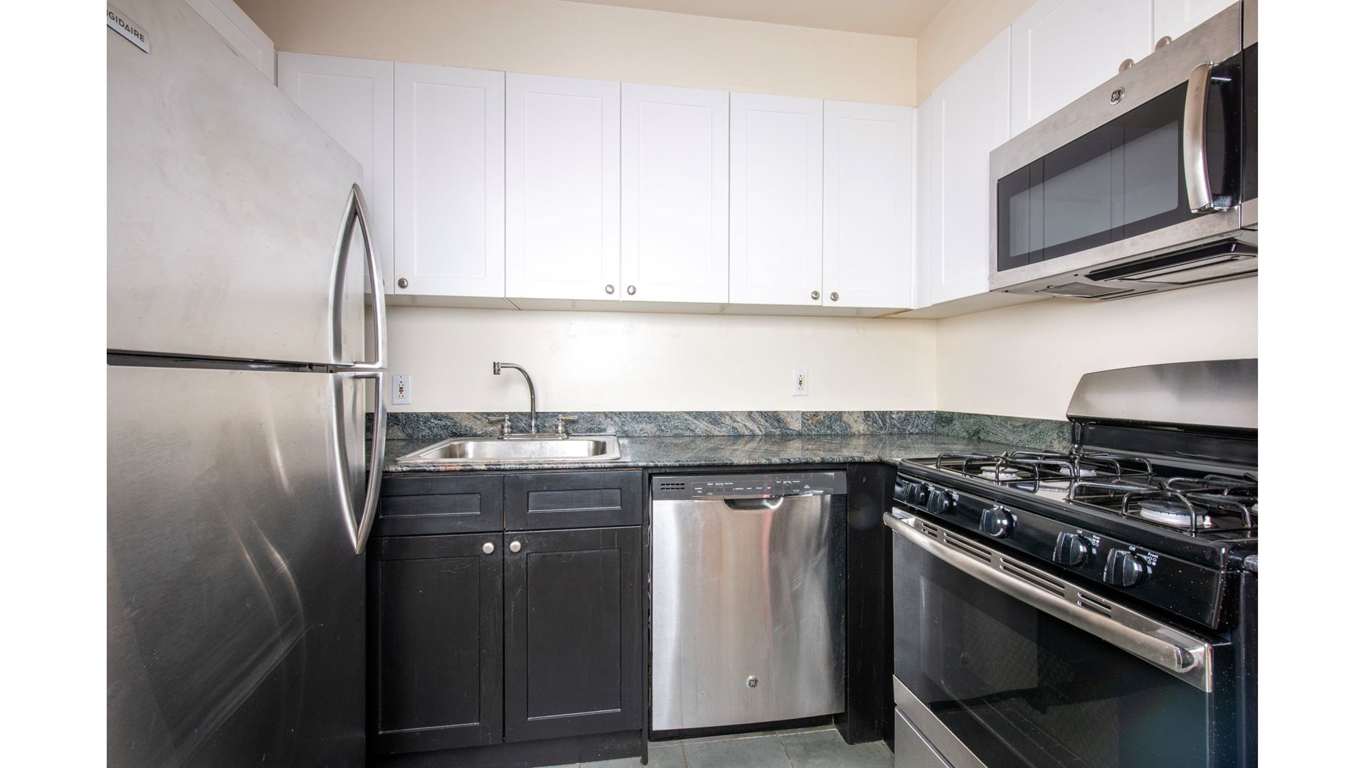 308 East 38th Street 8D Murray Hill New York NY 10016