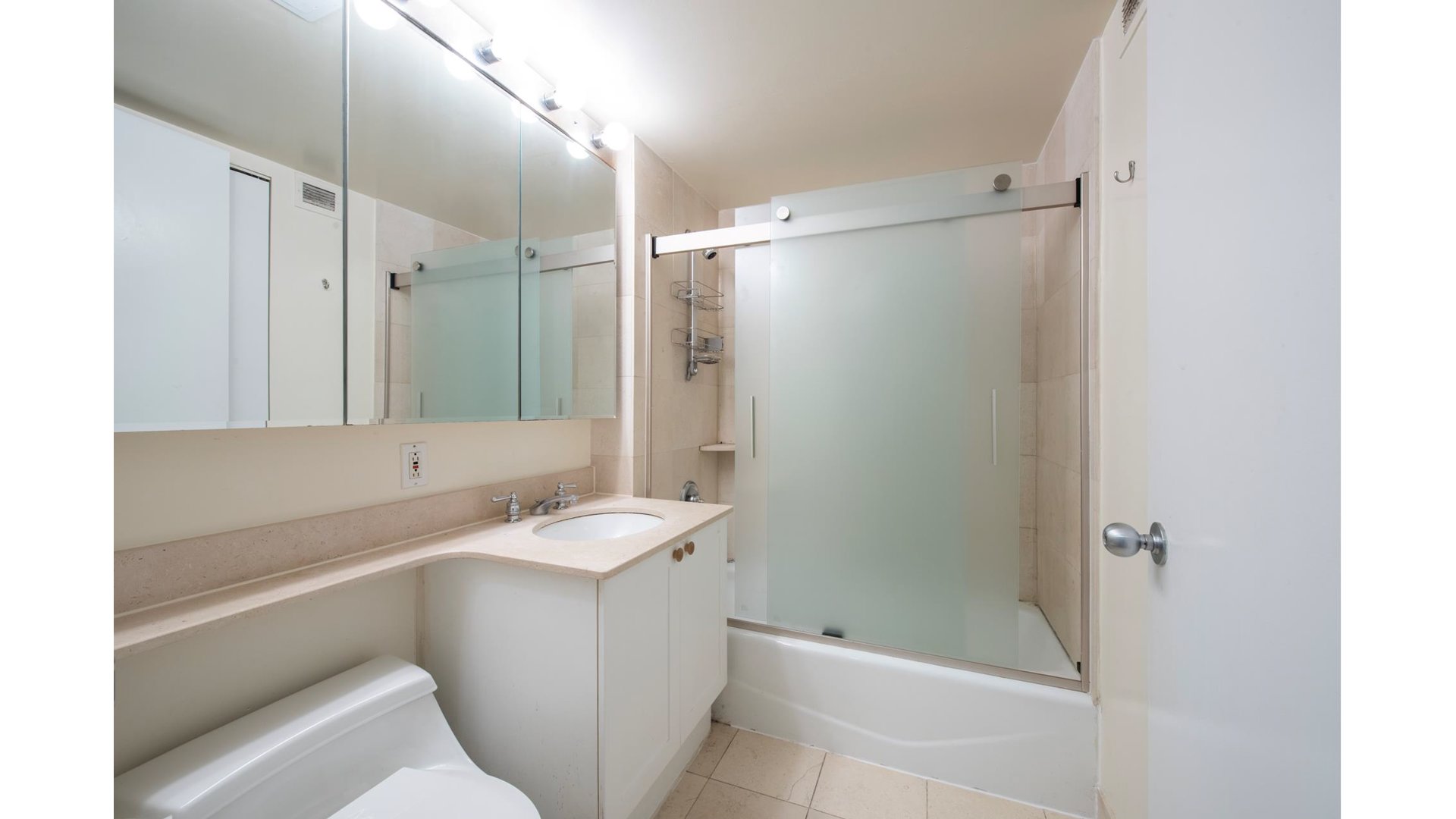 308 East 38th Street 8D Murray Hill New York NY 10016