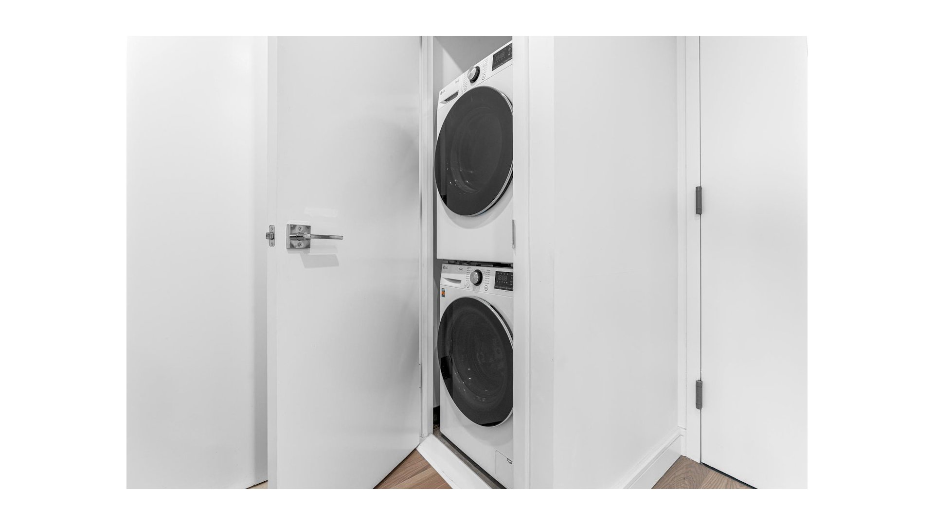 25-88 38th Street 2A Astoria Queens NY 11103