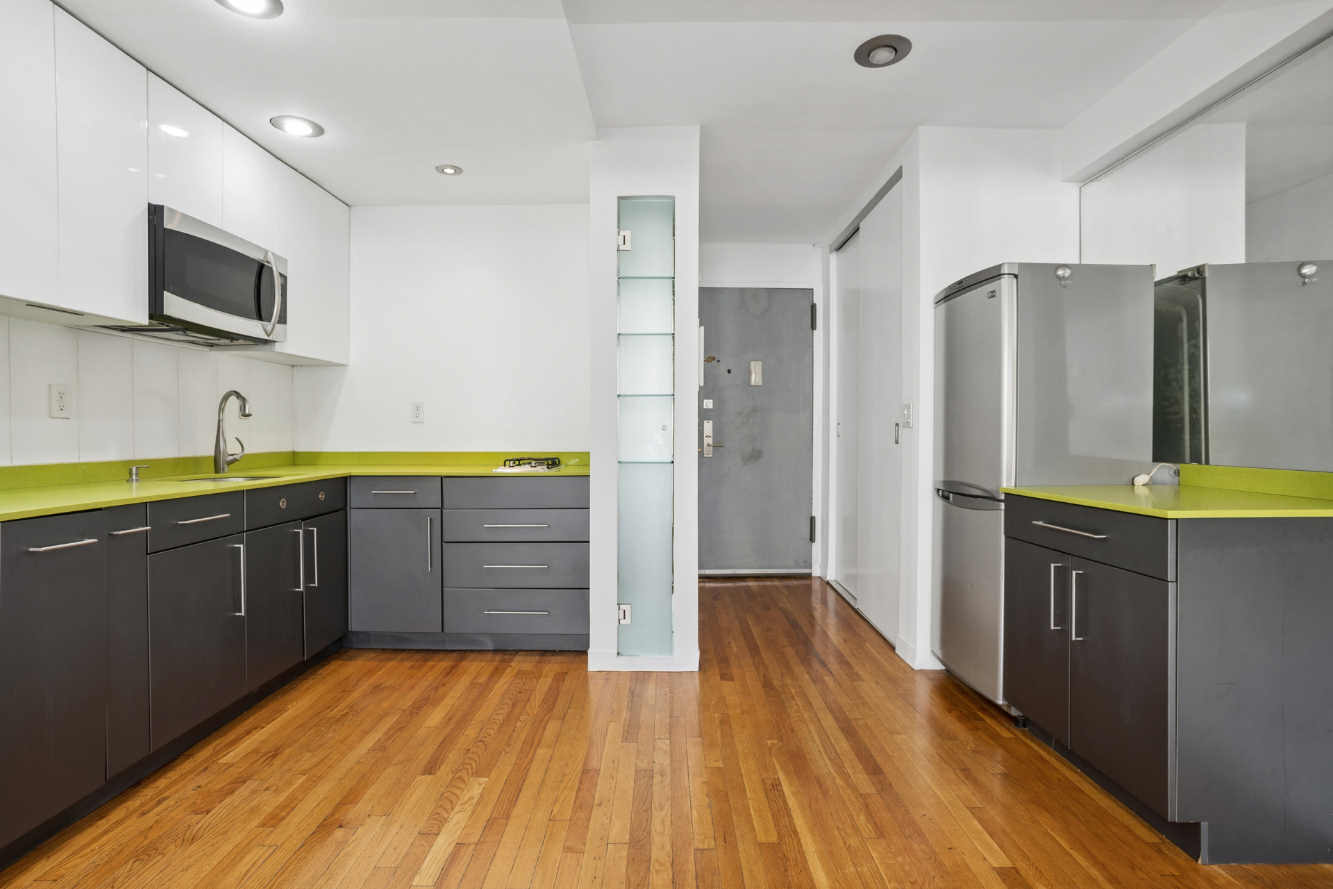 200 East 28th Street Kips Bay New York NY 10016