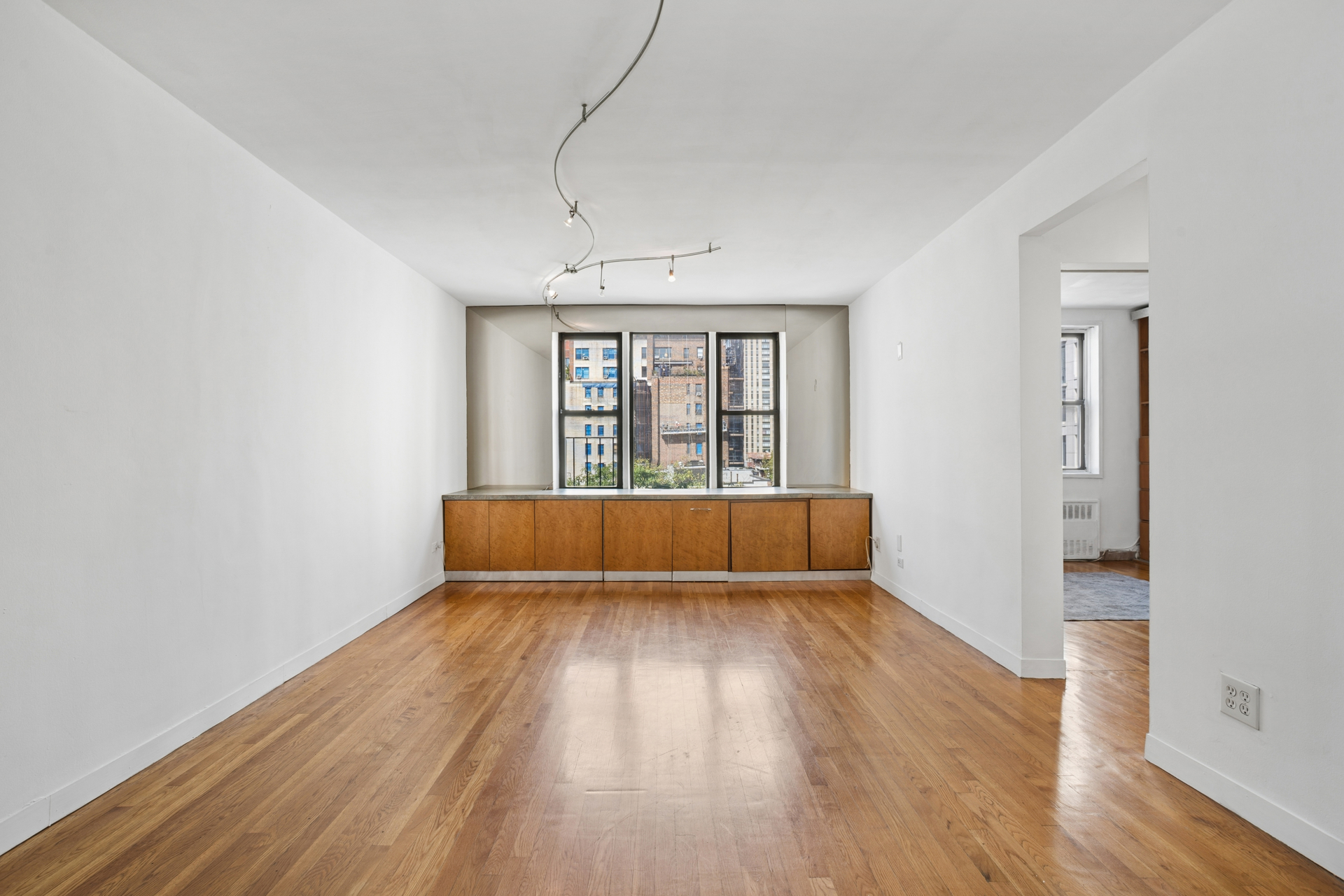 200 East 28th Street Kips Bay New York NY 10016