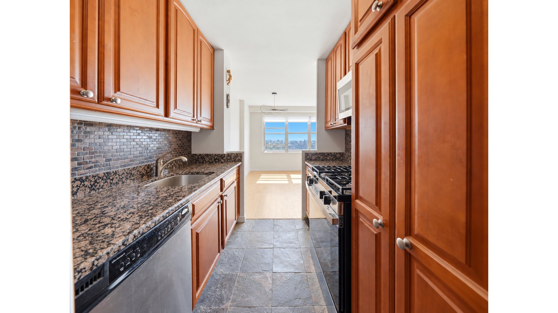 555 Kappock Street 25T Spuyten Duyvil Bronx NY 10463