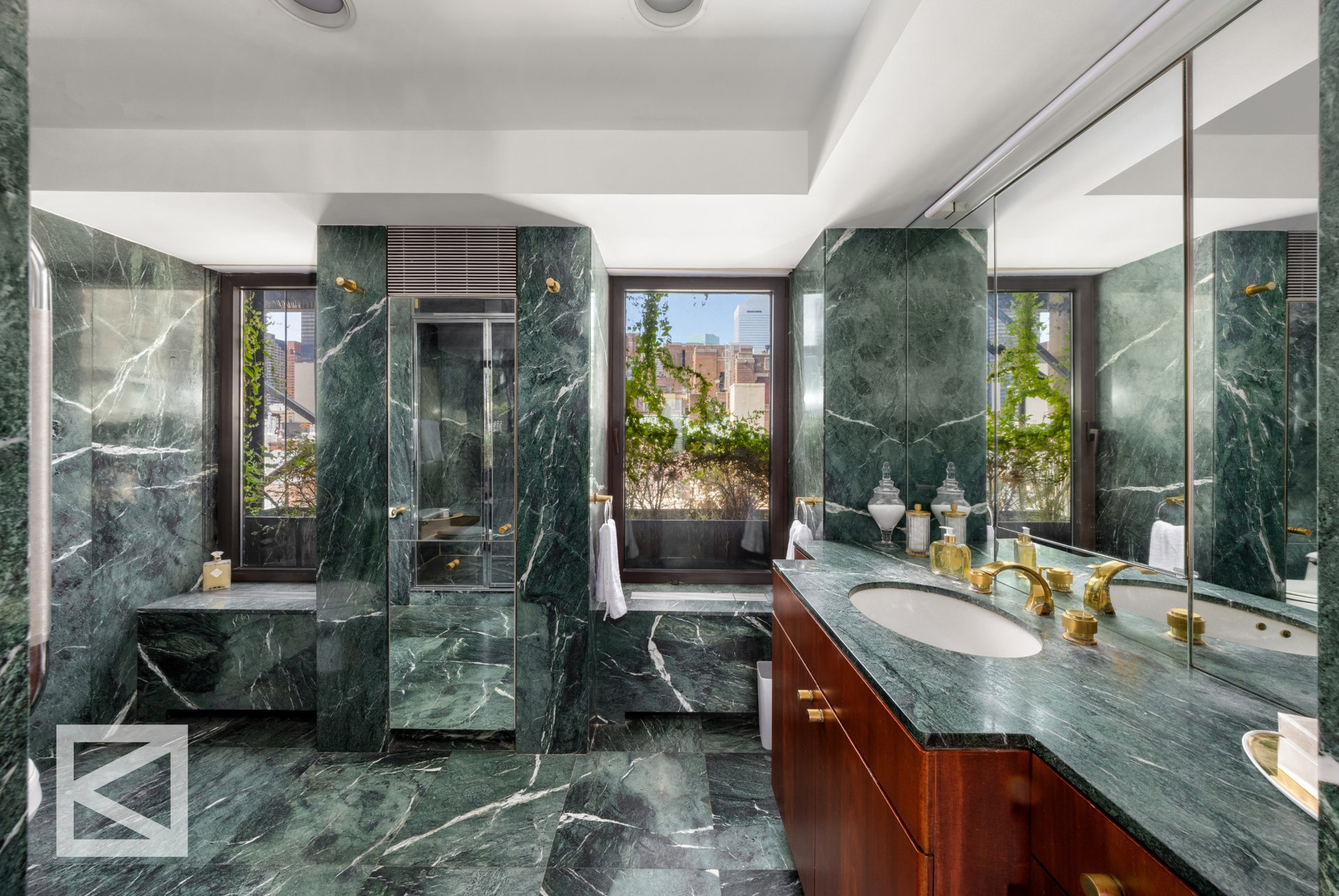 450 East 52nd Street Beekman Place New York NY 10022