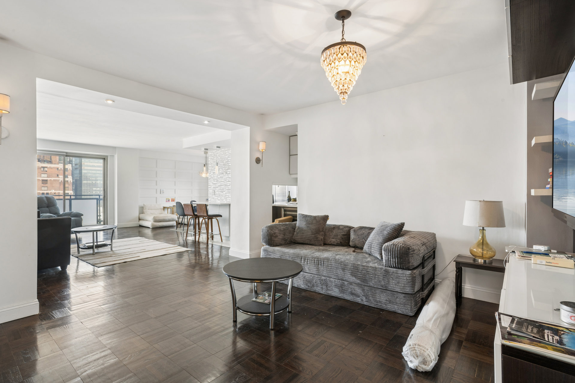 300 East 40th Street 31C Murray Hill New York NY 10016