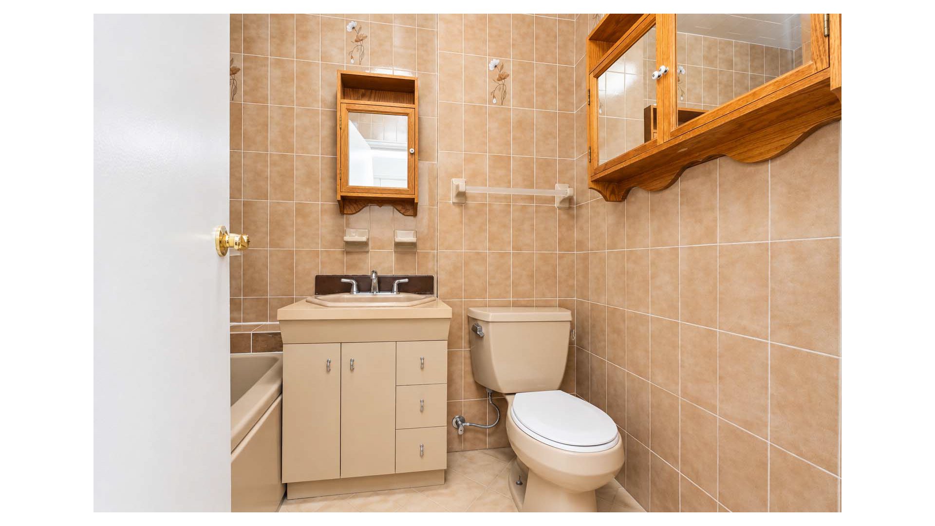 2611 Avenue J Midwood Brooklyn NY 11210