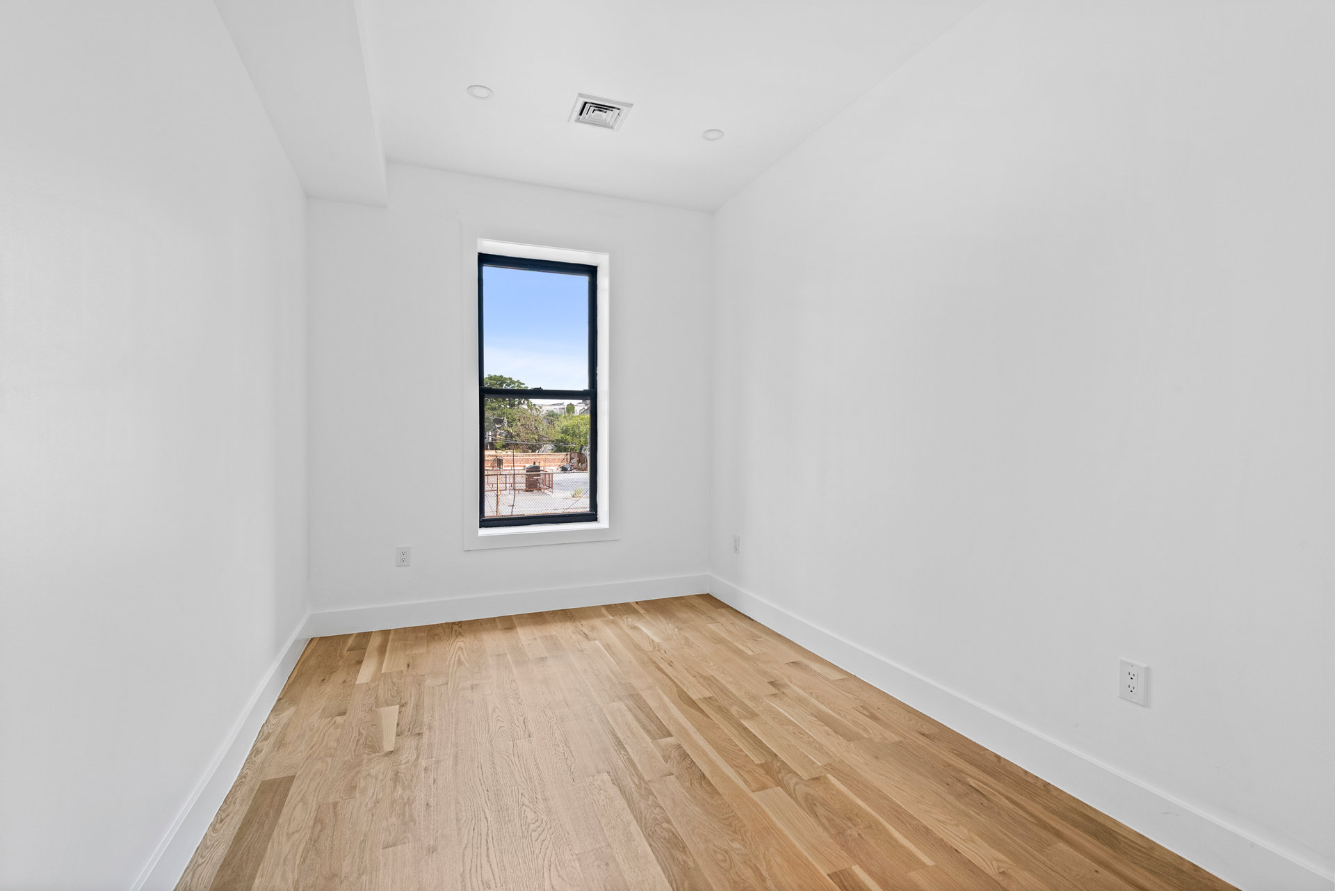 259 East 28th Street Flatbush Brooklyn NY 11226