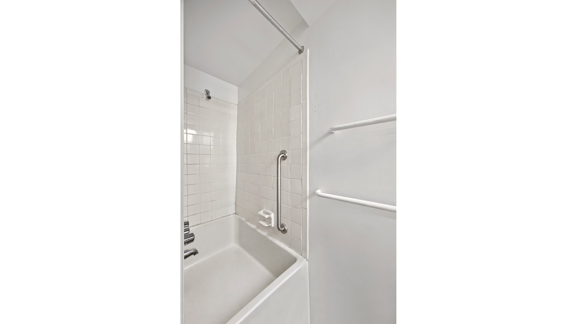90 Riverside Drive 9B Upper West Side New York NY 10024