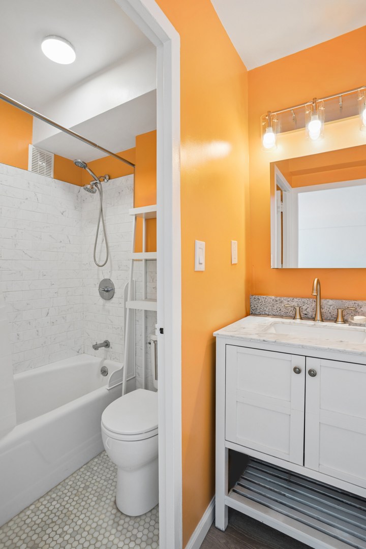 310 West 56th Street 6J Clinton New York NY 10019