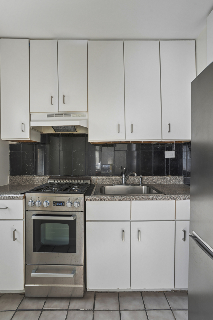 310 West 56th Street 6J Clinton New York NY 10019