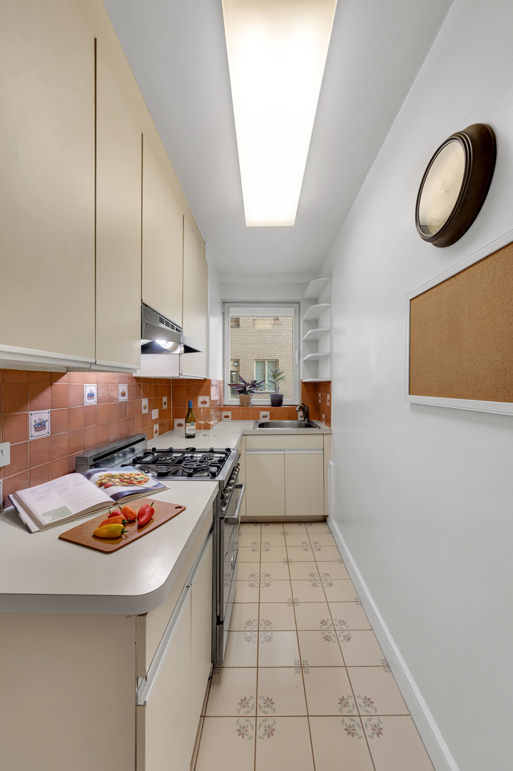 930 Fifth Avenue 9J Upper East Side New York NY 10021