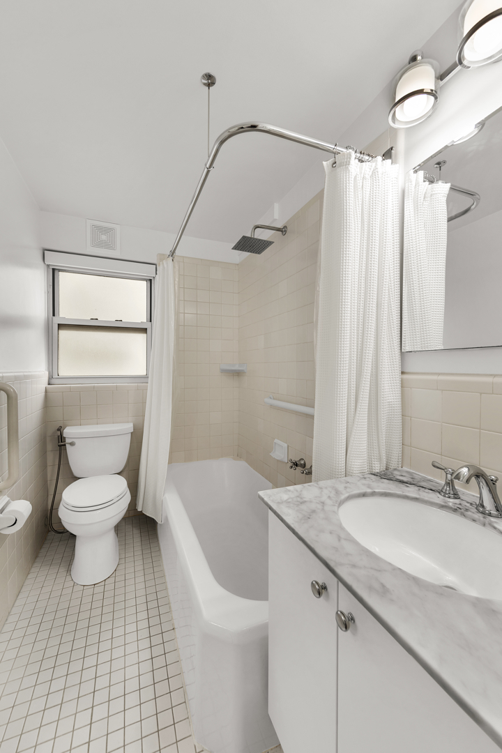930 Fifth Avenue 9J Upper East Side New York NY 10021