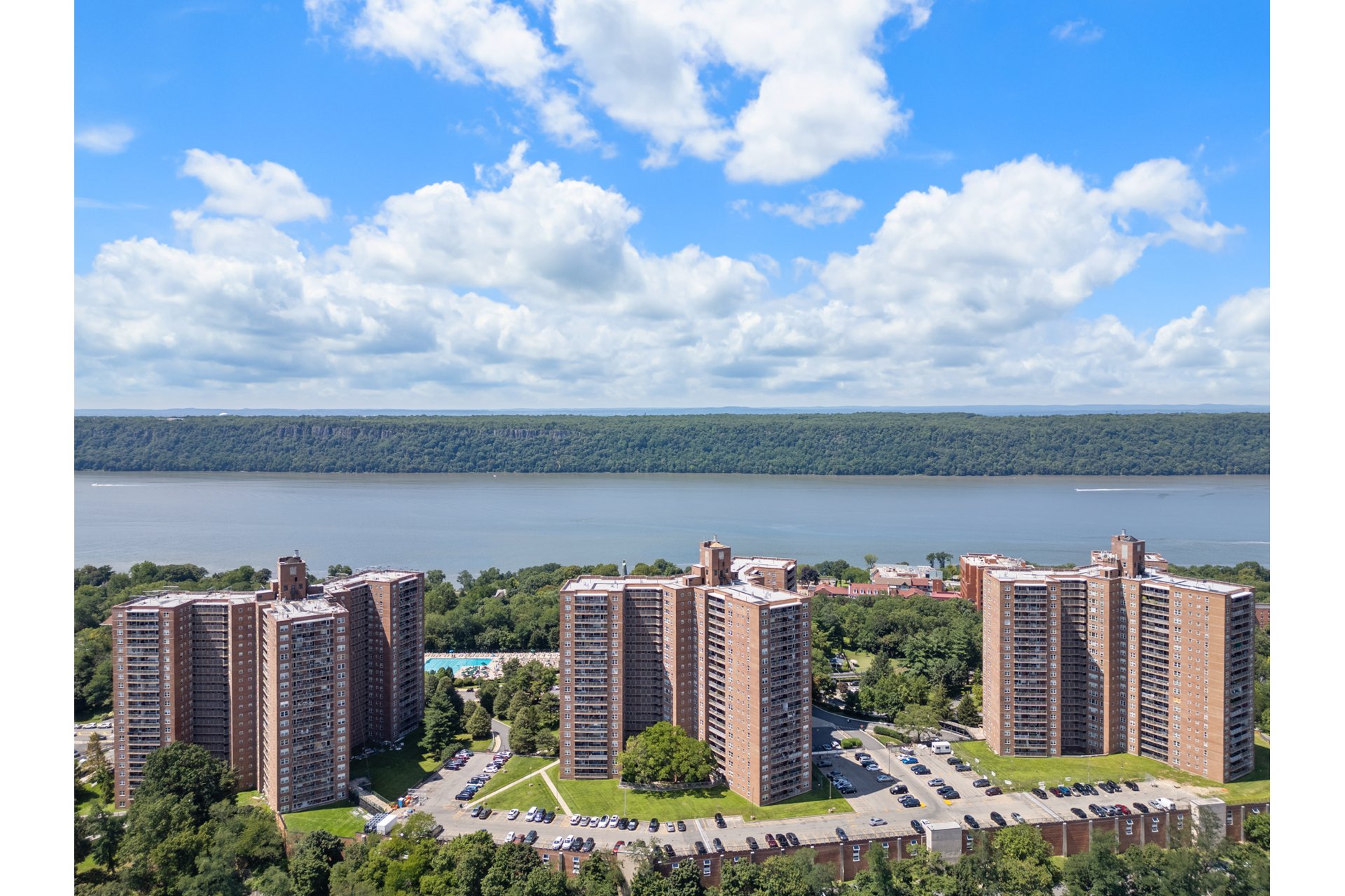 5700 Arlington Avenue 20S Riverdale Bronx NY 10471