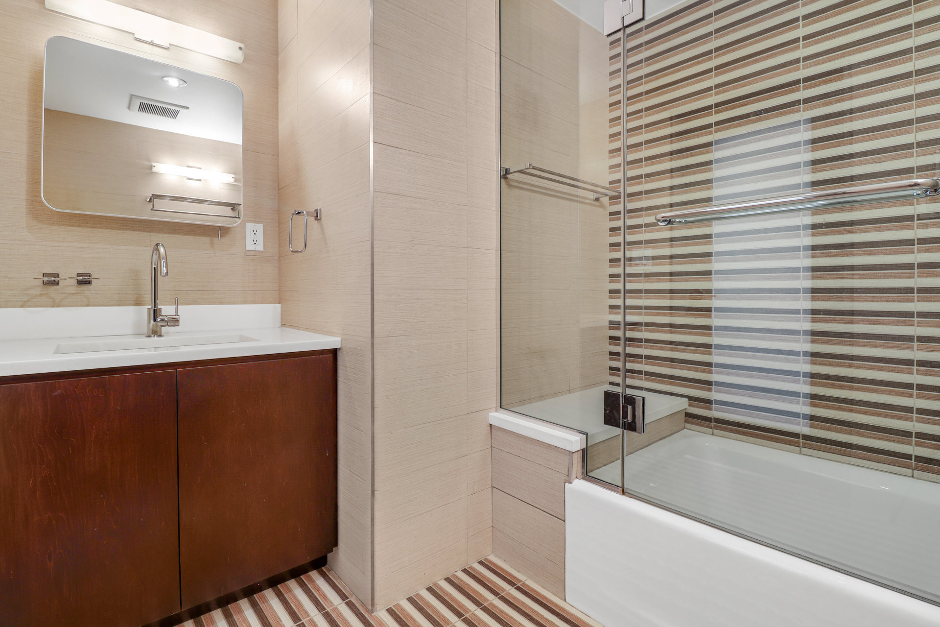 303 East 49th Street PH22/23 Turtle Bay New York NY 10017