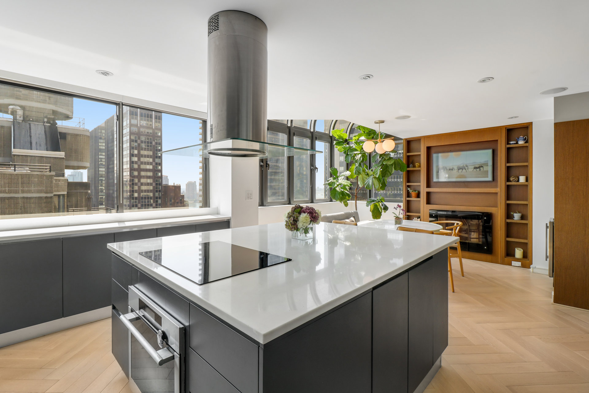 303 East 49th Street PH22/23 Turtle Bay New York NY 10017