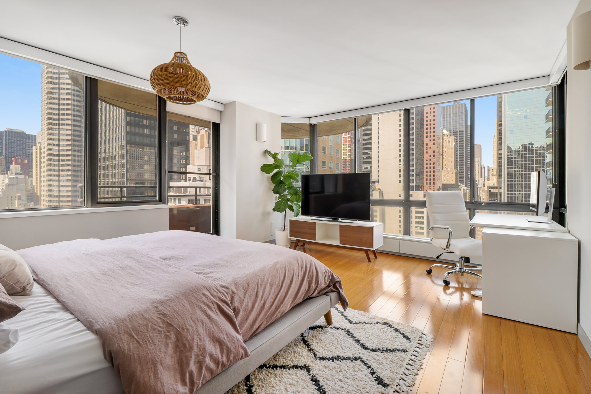 303 East 49th Street PH22/23 Turtle Bay New York NY 10017