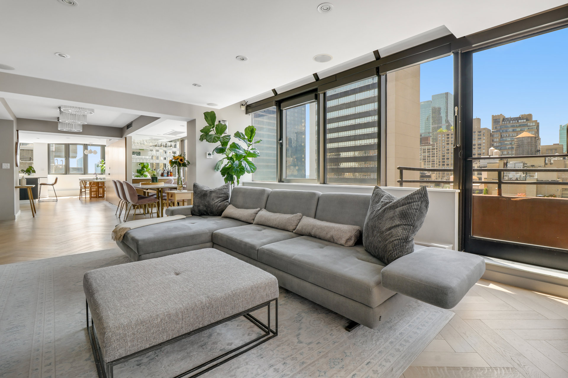 303 East 49th Street PH22/23 Turtle Bay New York NY 10017