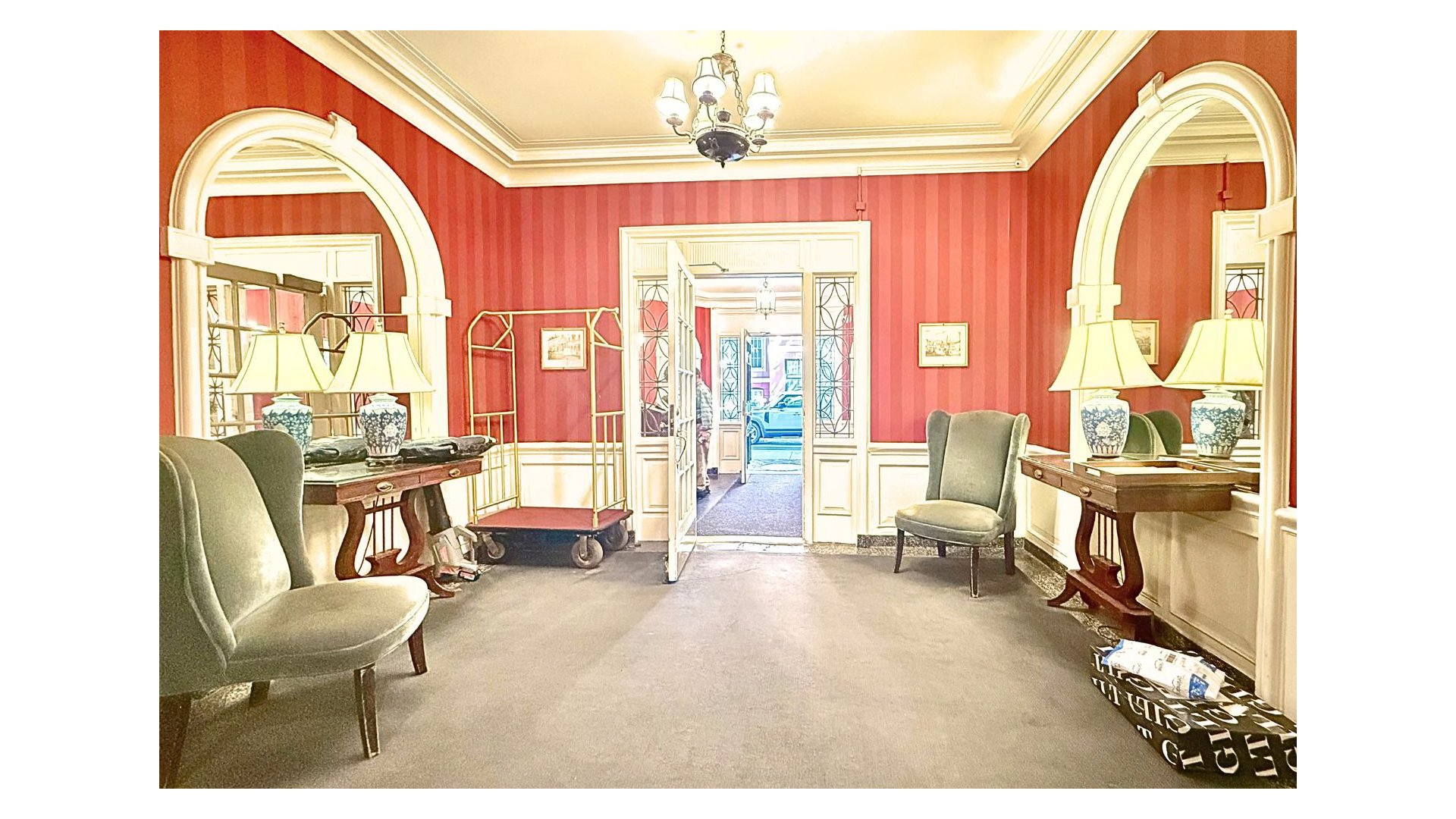 310 West 55th Street 4B Clinton New York NY 10019