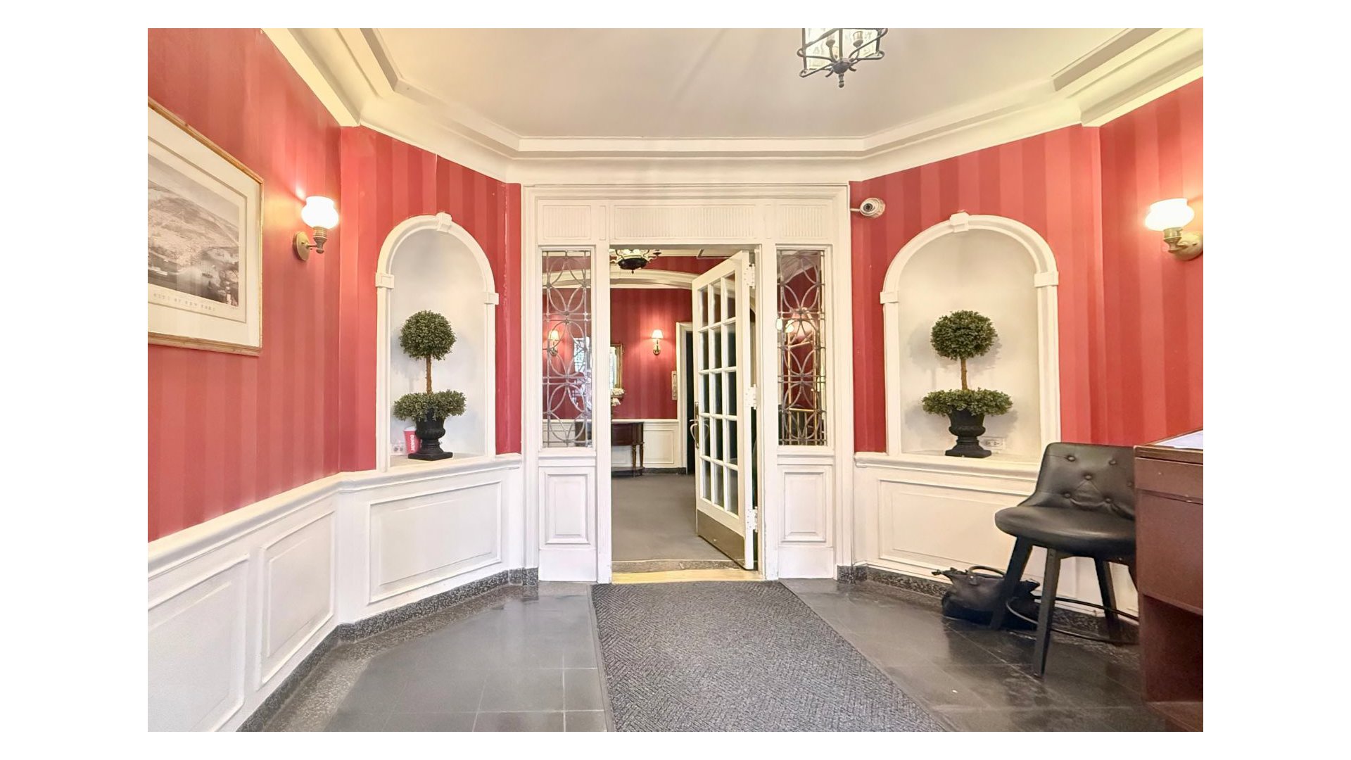 310 West 55th Street 4B Clinton New York NY 10019