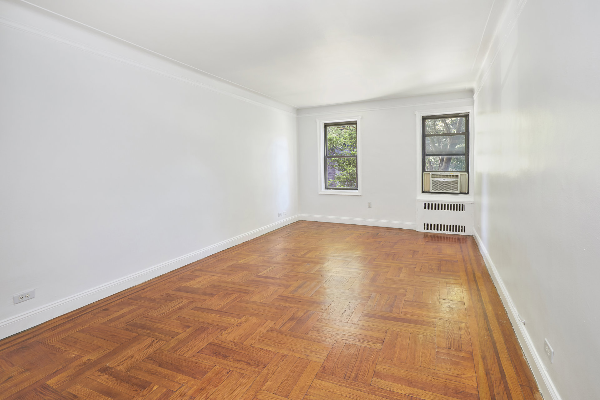 47-39 40th Street 1D Sunnyside Queens NY 11104