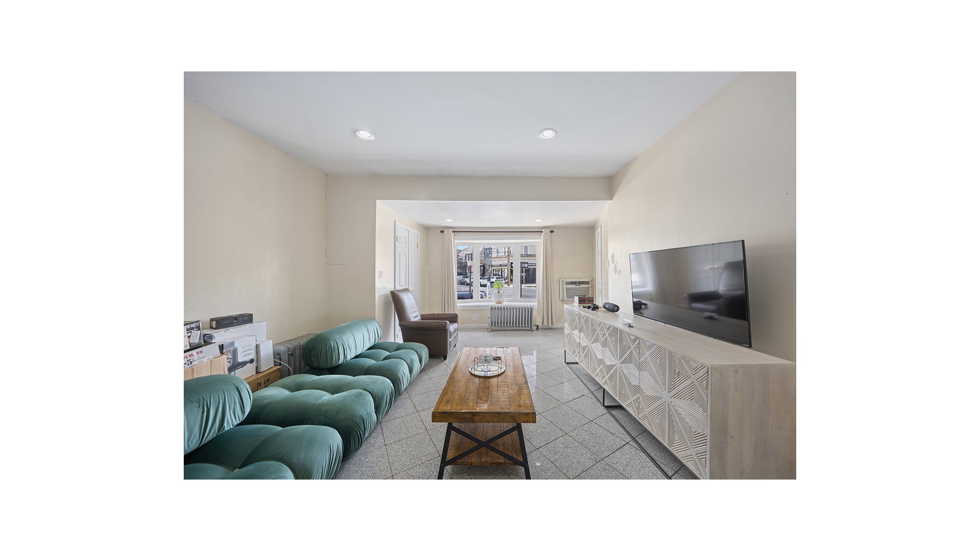 76-22 60th Lane Glendale Queens NY 11385