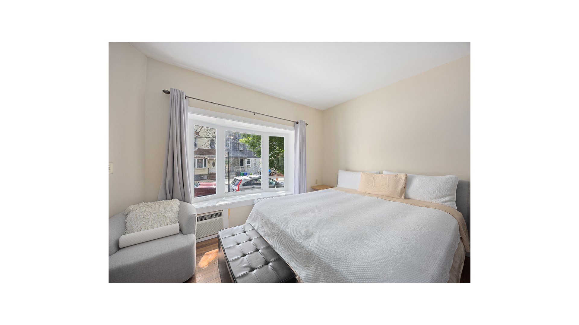 76-22 60th Lane Glendale Queens NY 11385