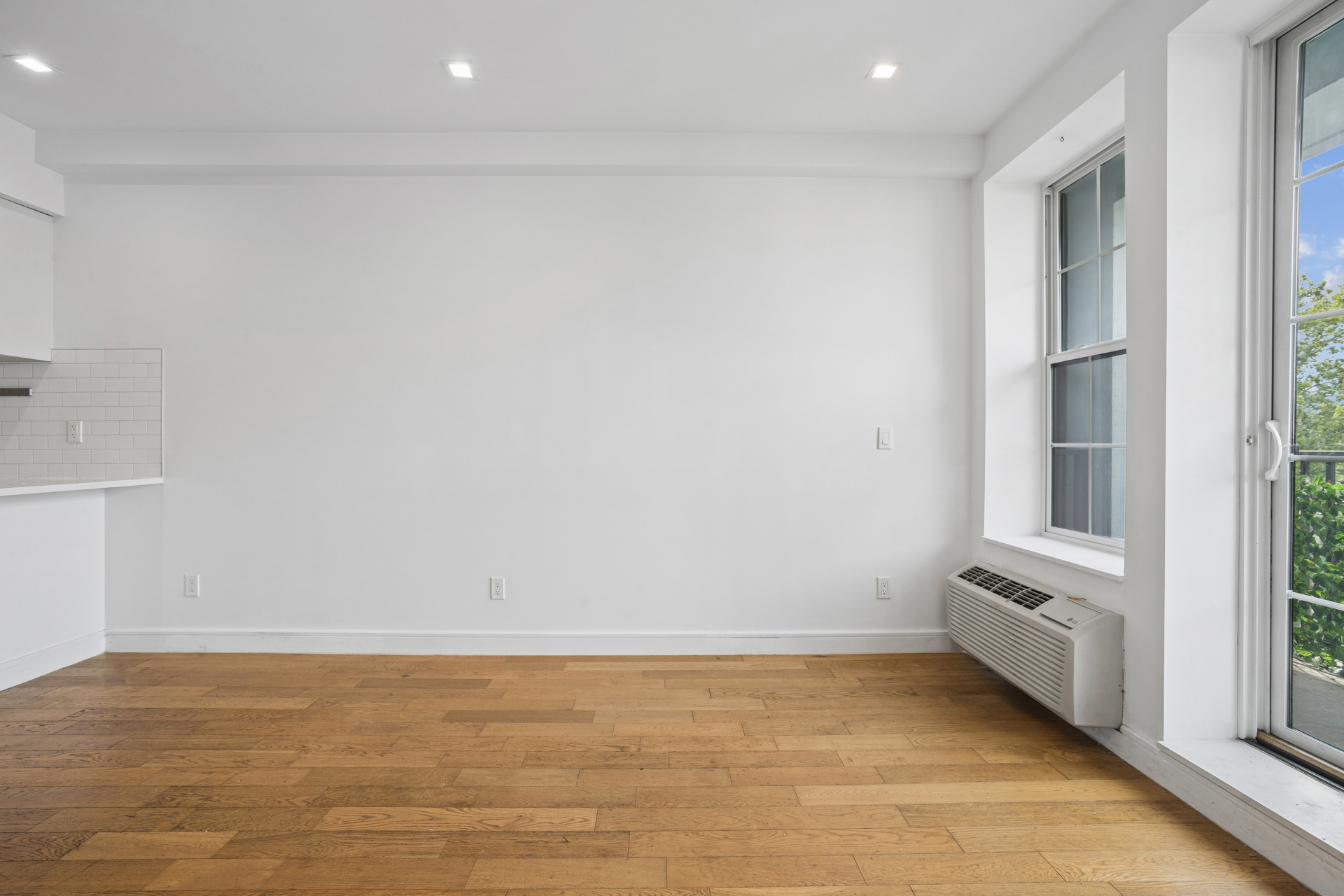1229 Putnam Avenue 4B Bushwick Brooklyn NY 11221