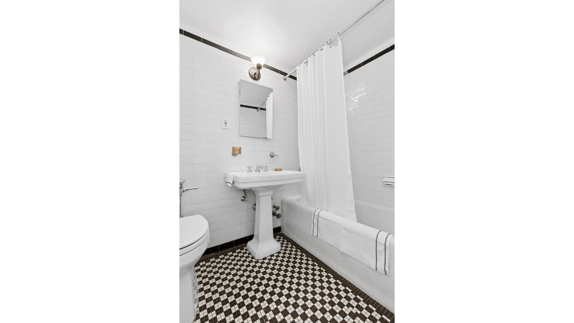 470 West 24th Street 14C Chelsea New York NY 10011