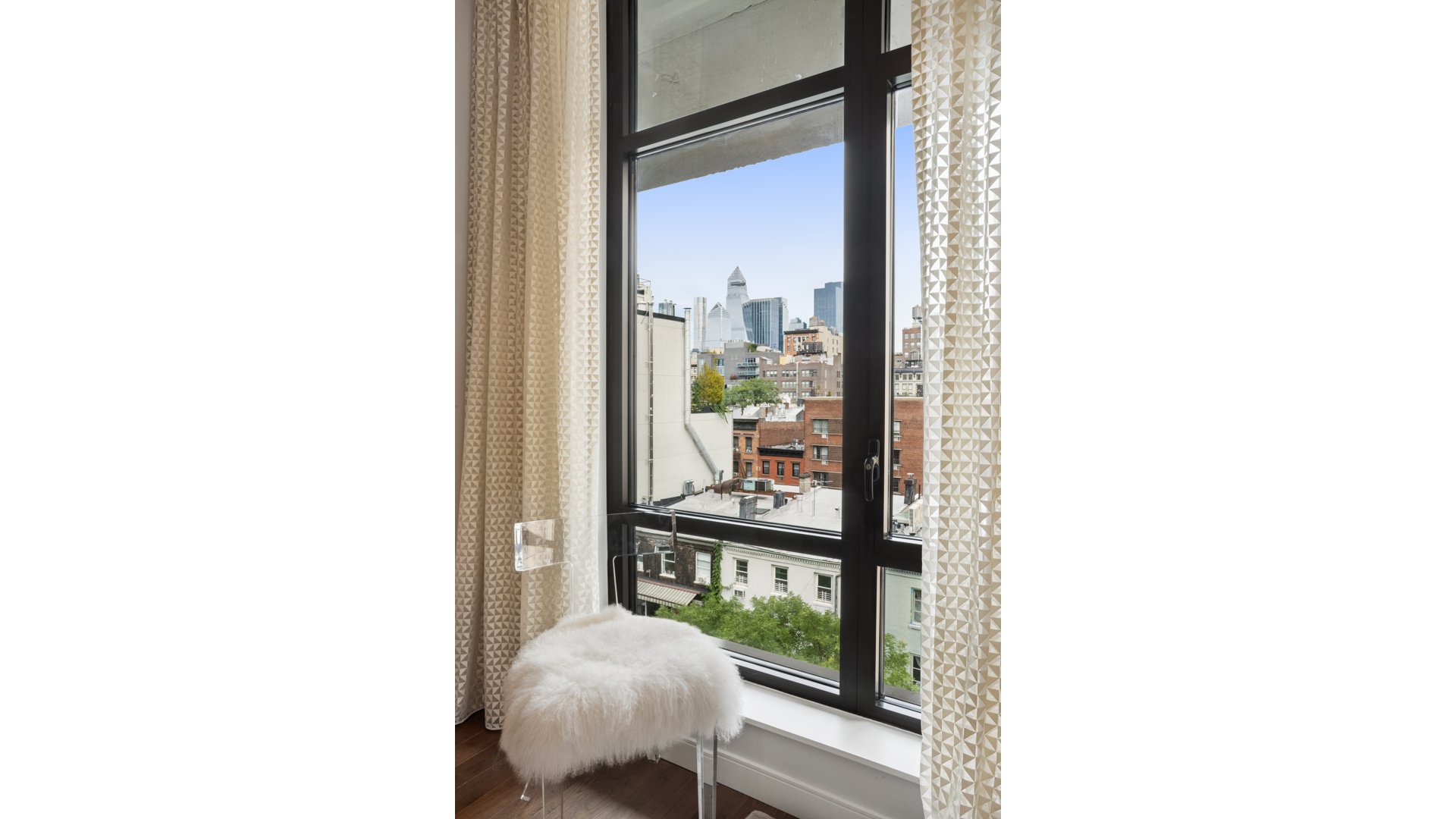 211 West 14th Street 7 Chelsea New York NY 10011