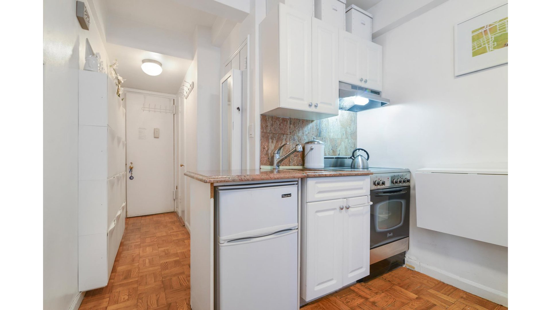 135 East 54th Street MR3 Midtown East New York NY 10022