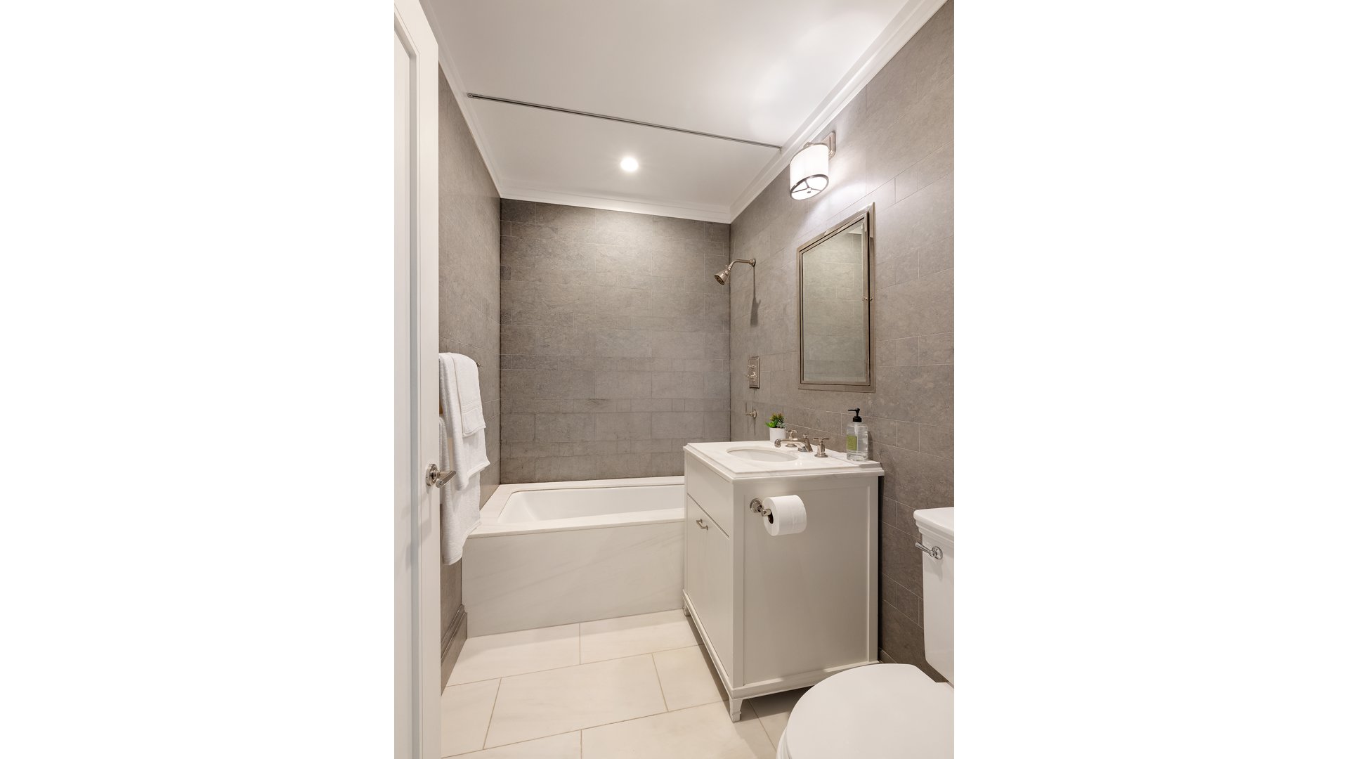31 West 11th Street 4A Greenwich Village New York NY 10011