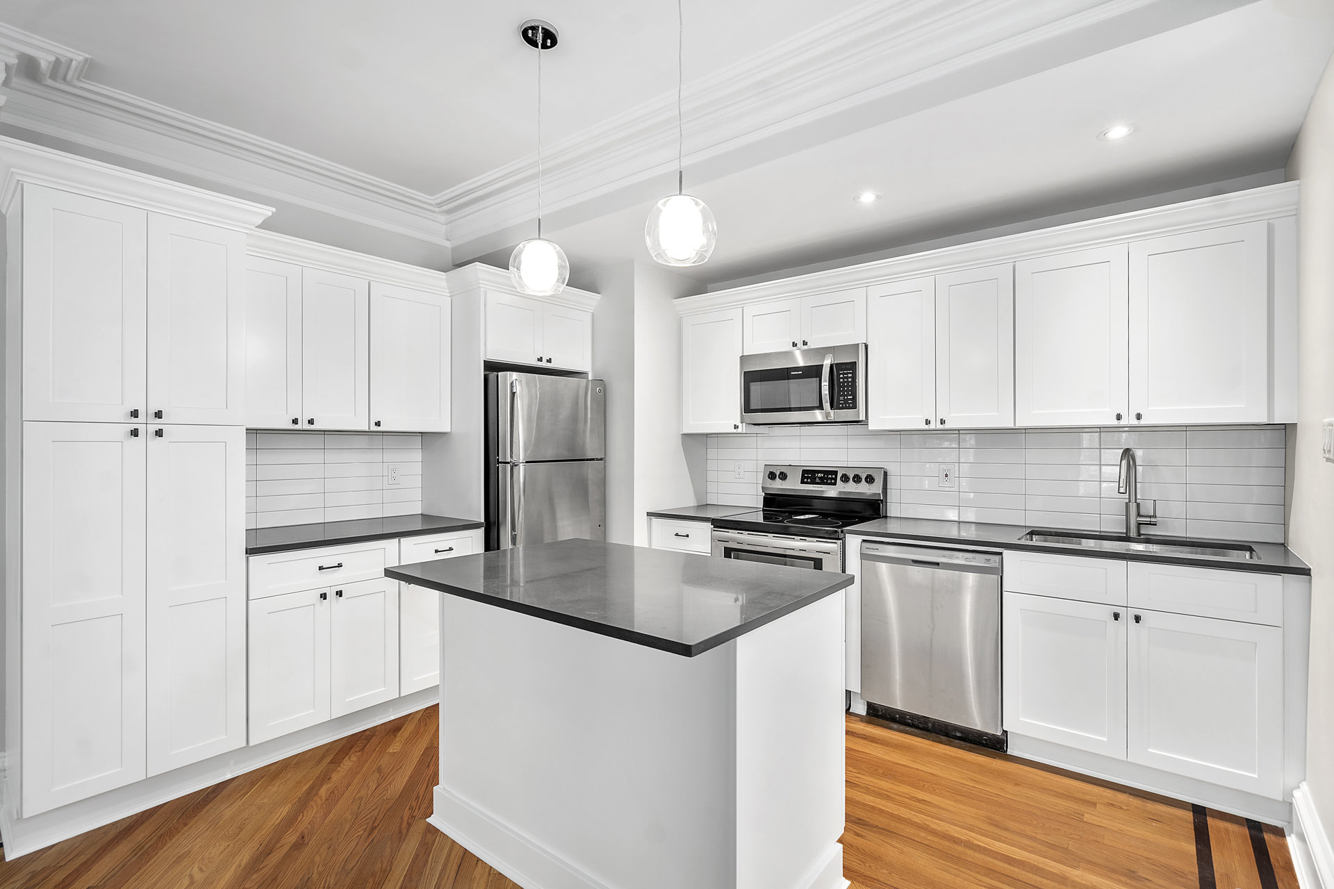 58 Downing Street 2 Clinton Hill Brooklyn NY 11238