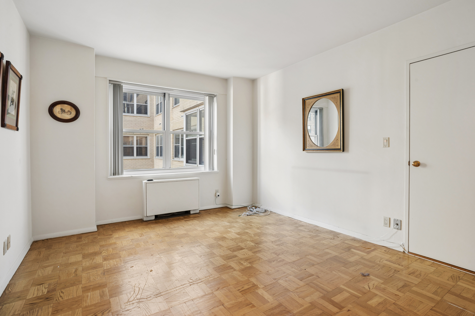 20 East 9th Street 10V Greenwich Village New York NY 10003