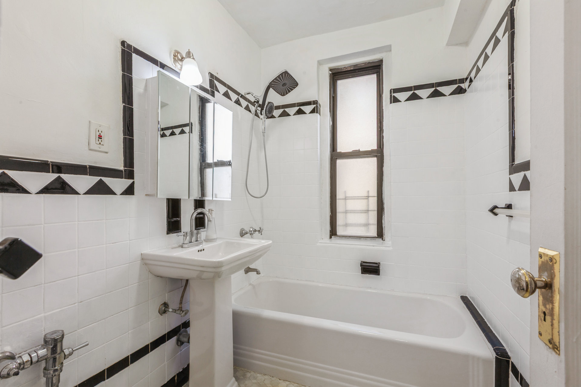 3220 Avenue H 3C Flatlands Brooklyn NY 11210