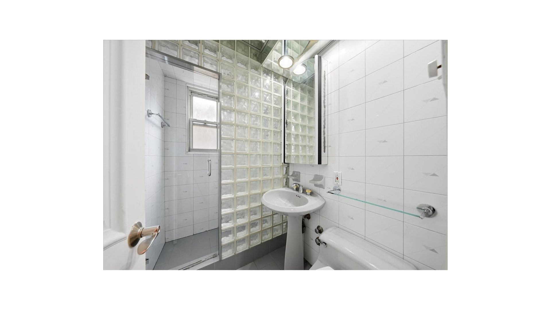 2575 Palisade Avenue 1L Spuyten Duyvil Bronx NY 10463