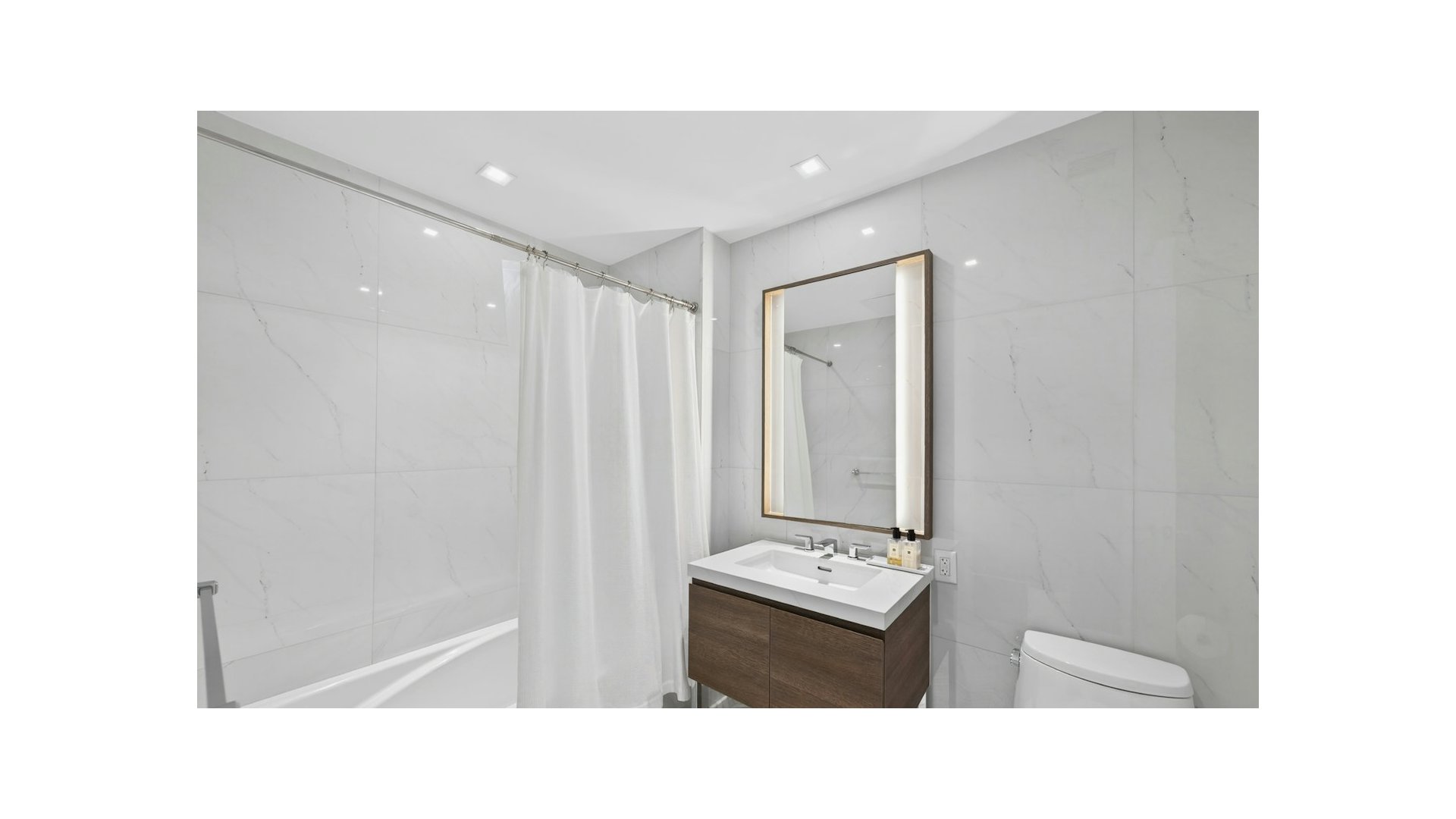 505 West 43rd Street 14A Clinton New York NY 10036
